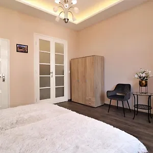 King Charles Residences בודפשט