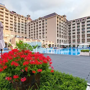 5* מלון Melia Grand Hermitage